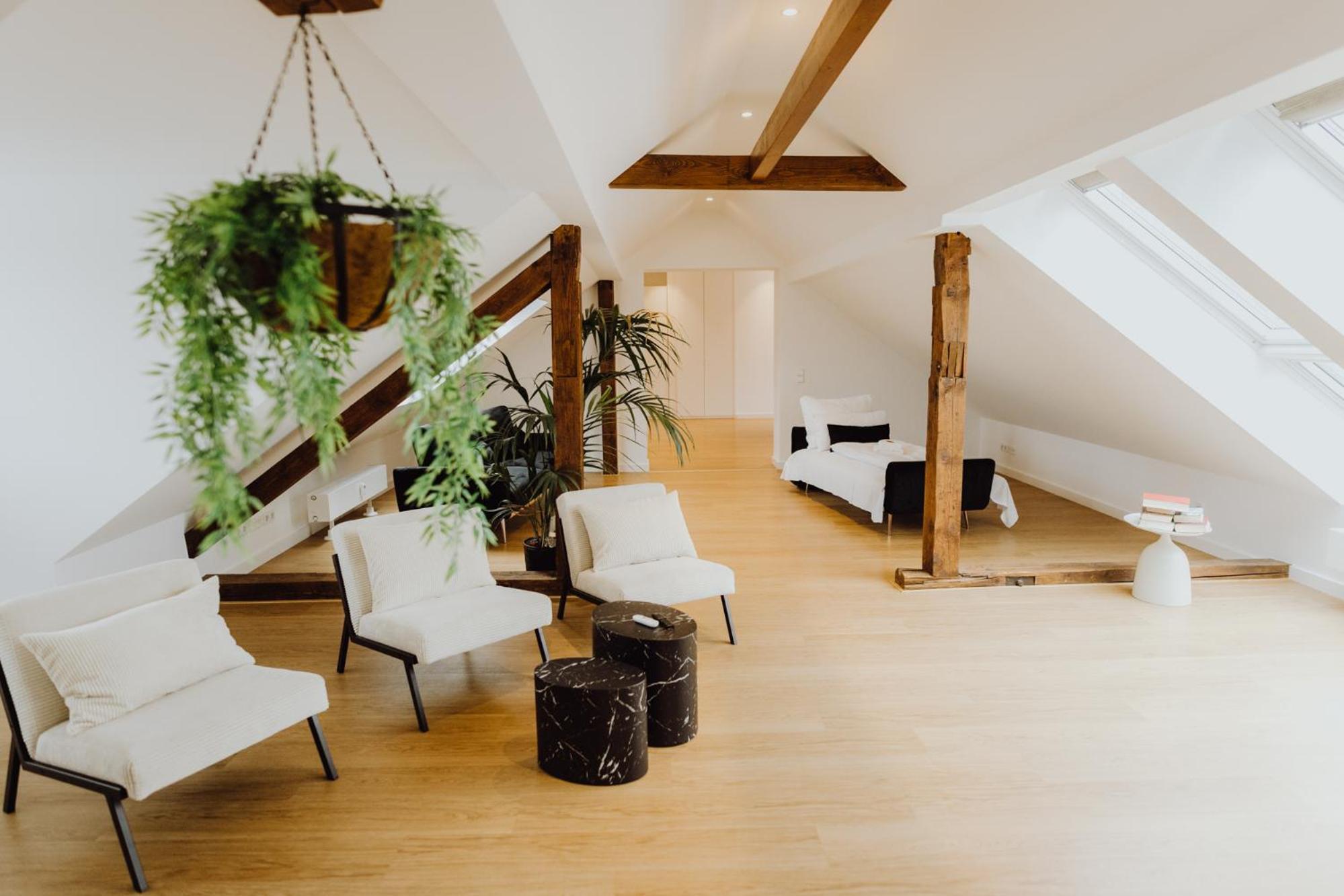 Staylight Penthouse In Der Suedstadt - Luxus Apartment *